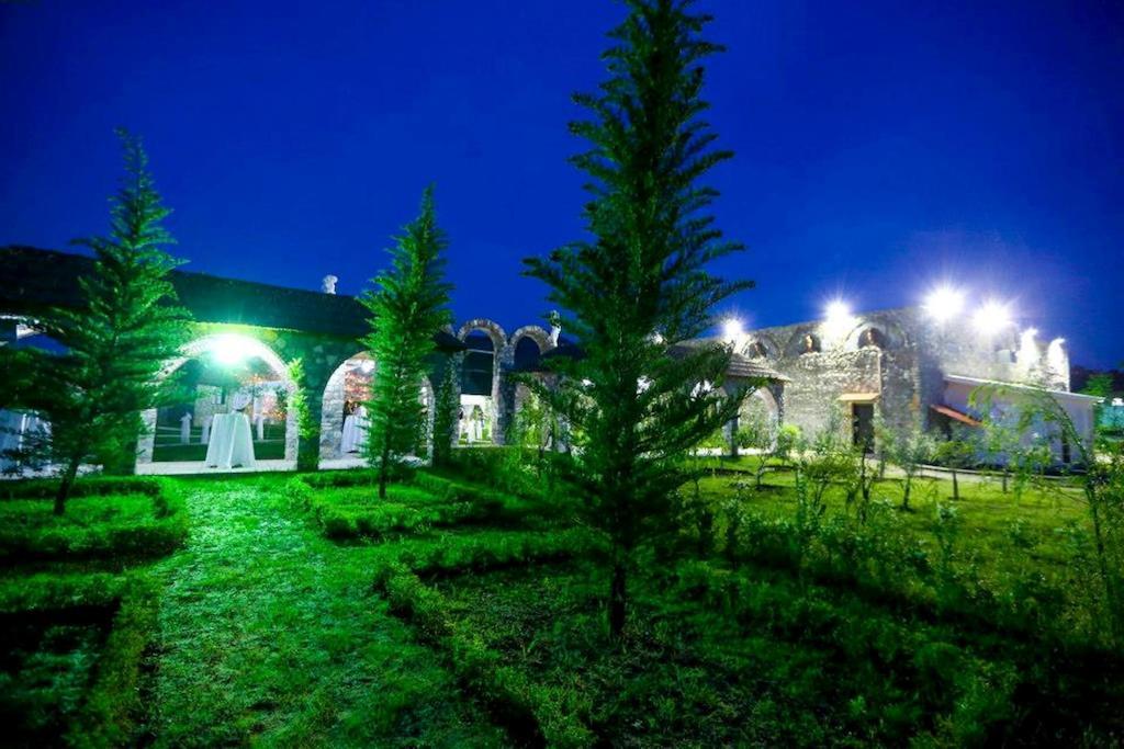 Kriva Resort Елбасан Екстериор снимка